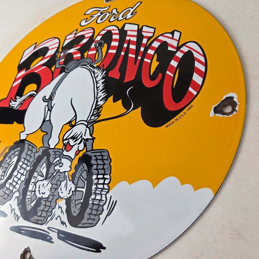 Vintage Ford Bronco Service Porcelain Sign - Gas Pump Porcelain Auto Sign - Image 12