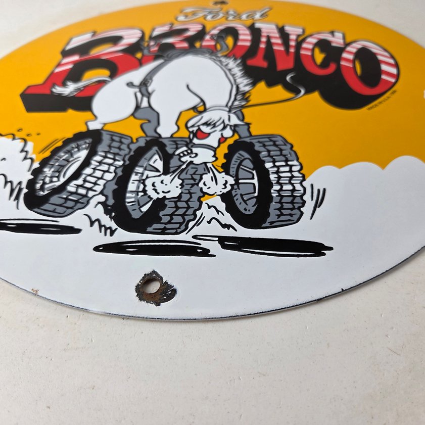 Vintage Ford Bronco Service Porcelain Sign - Gas Pump Porcelain Auto Sign - Image 9