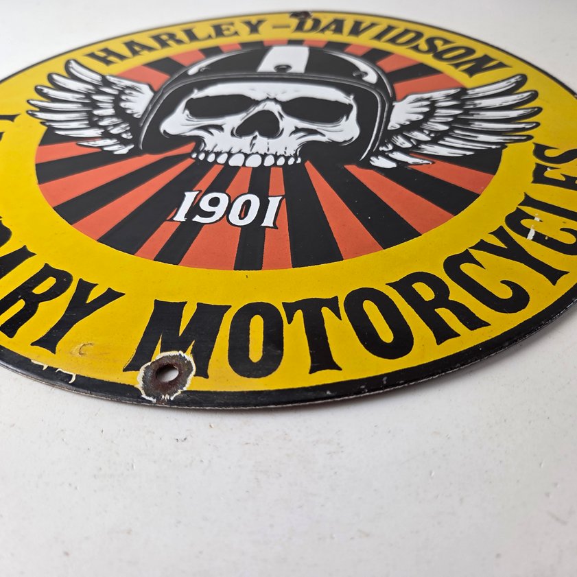 Vintage Harley-Davidson Legendary Porcelain Sign - Skull Wings Helmet Sign - Image 10