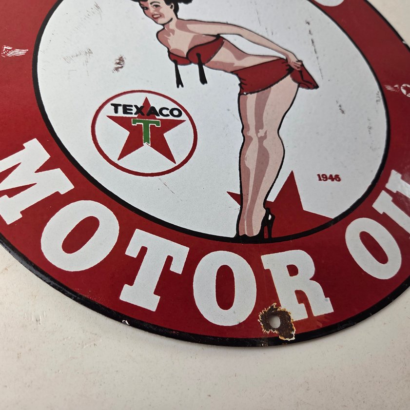 Vintage Texaco Gasoline Sign - Porcelain Motor Oil Bikini Sign - Image 10