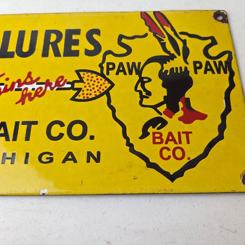 Vintage Fishing Lures Sign - Paw Paw Bait Co Gas Pump Porcelain Sign - Image 2