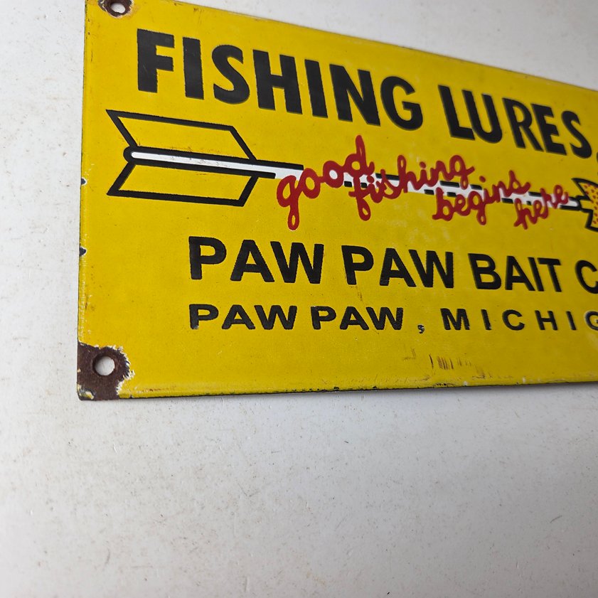 Vintage Fishing Lures Sign - Paw Paw Bait Co Gas Pump Porcelain Sign - Image 5