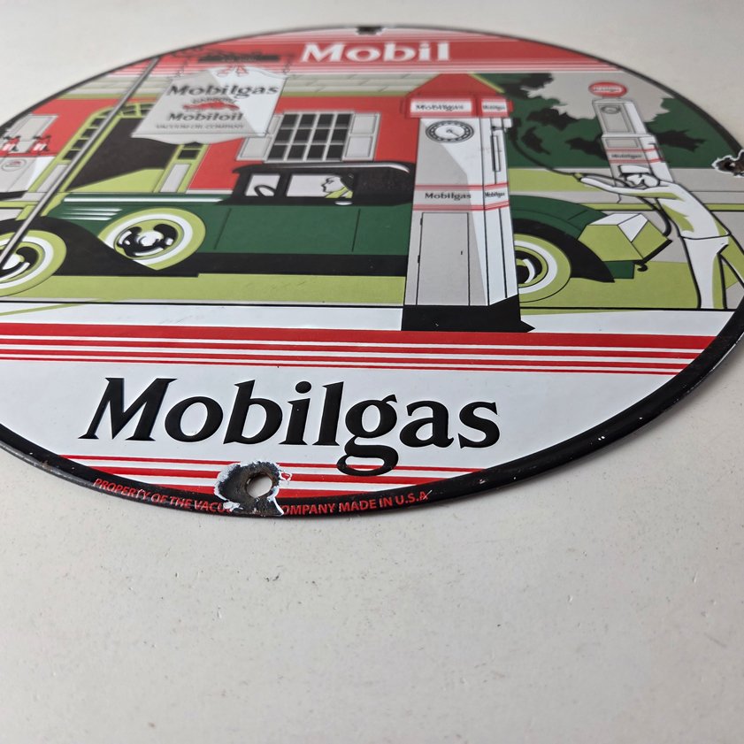 Vintage Mobilgas Sign - Gargoyle Mobil Filling Station Porcelain Gas Pump Sign - Image 9