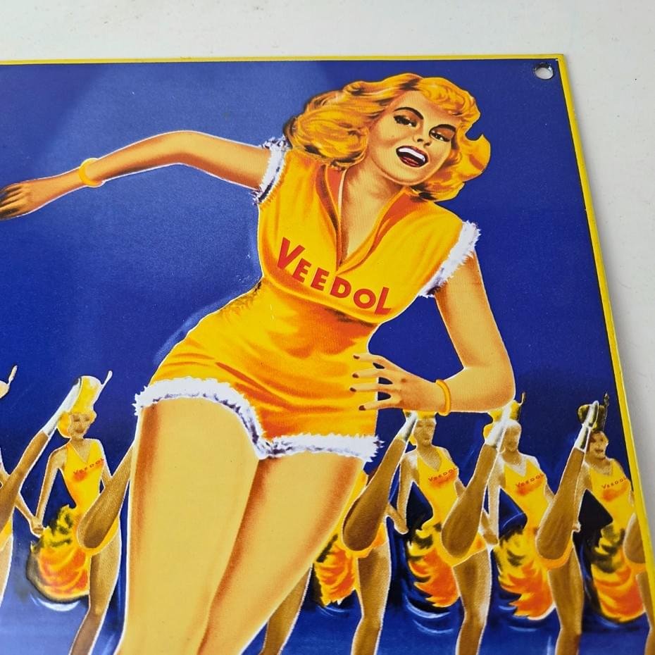 Vintage Veedol Motor Oil Sign - Roller Skating Service Gas Pump Porcelain Sign - Image 3