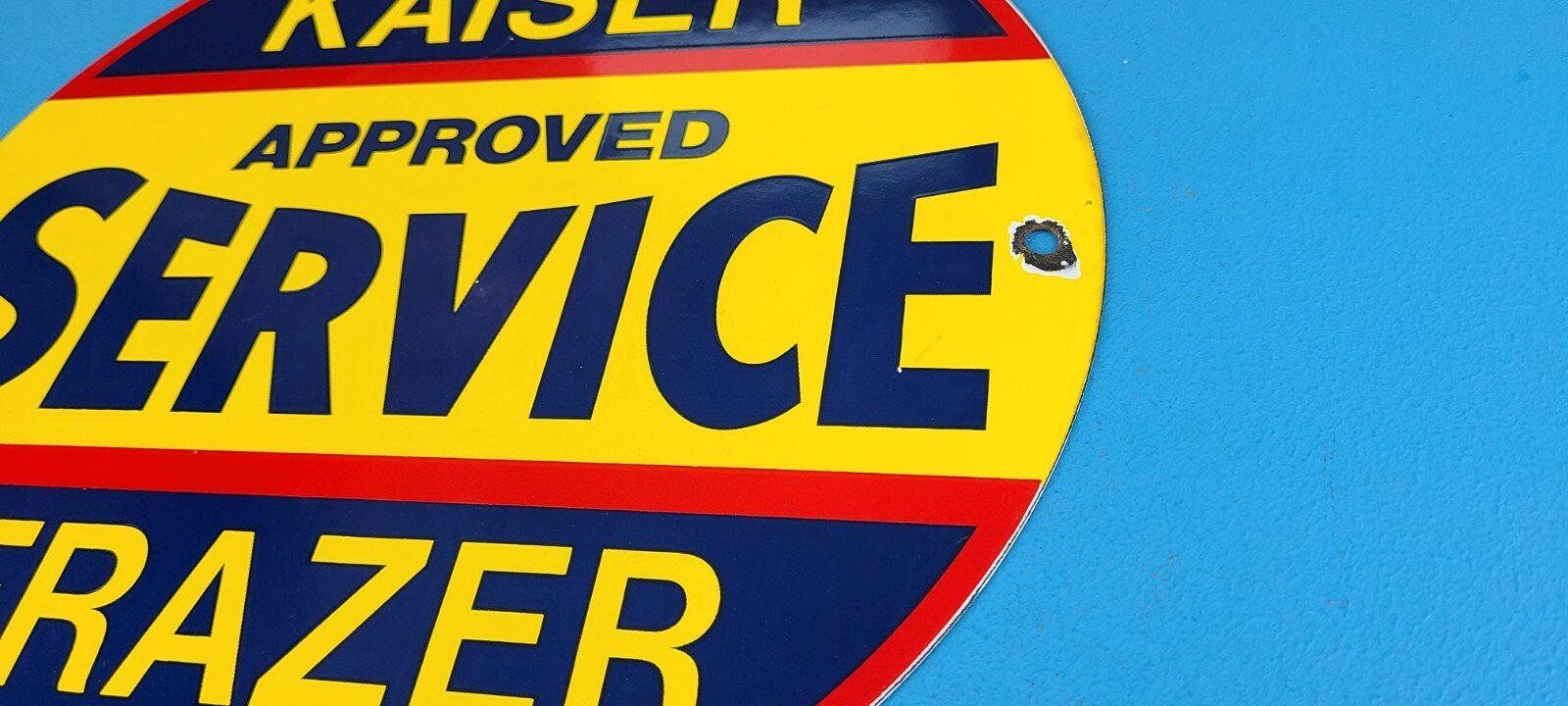 VINTAGE KAISER FRAZER PORCELAIN AMERICAN GAS AUTOMOBILE SERVICE DEALER SIGN - Image 9