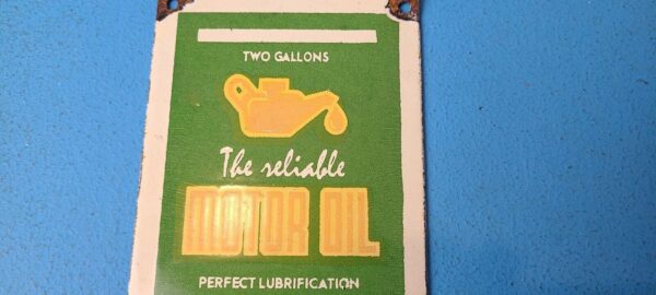 VINTAGE RELIABLE MOTOR OIL PORCELAIN TWO GALLONS GAS SERVICE STATION PUMP SIGN - Image 3