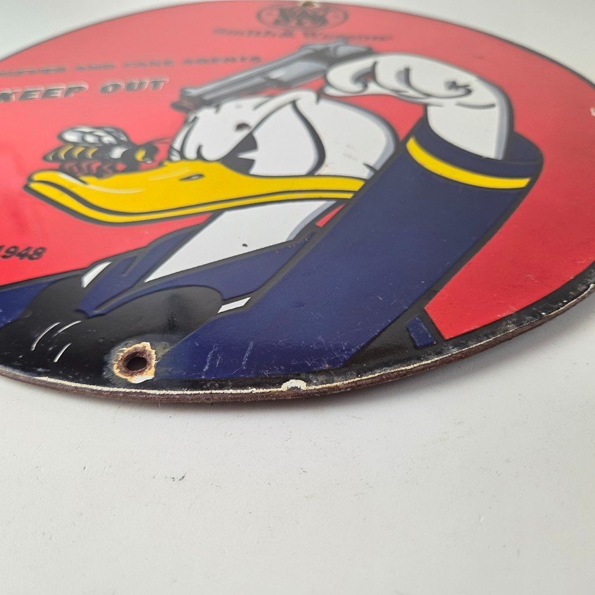 Vintage Smith & Wesson Porcelain Sign - Donald Duck Ad Gas Pump Firearms Sign - Image 10