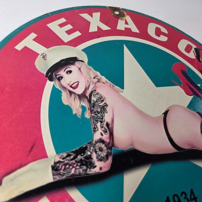 Vintage Texaco Gasoline Sign - White Marine Gas Pump Porcelain Sign - Image 5