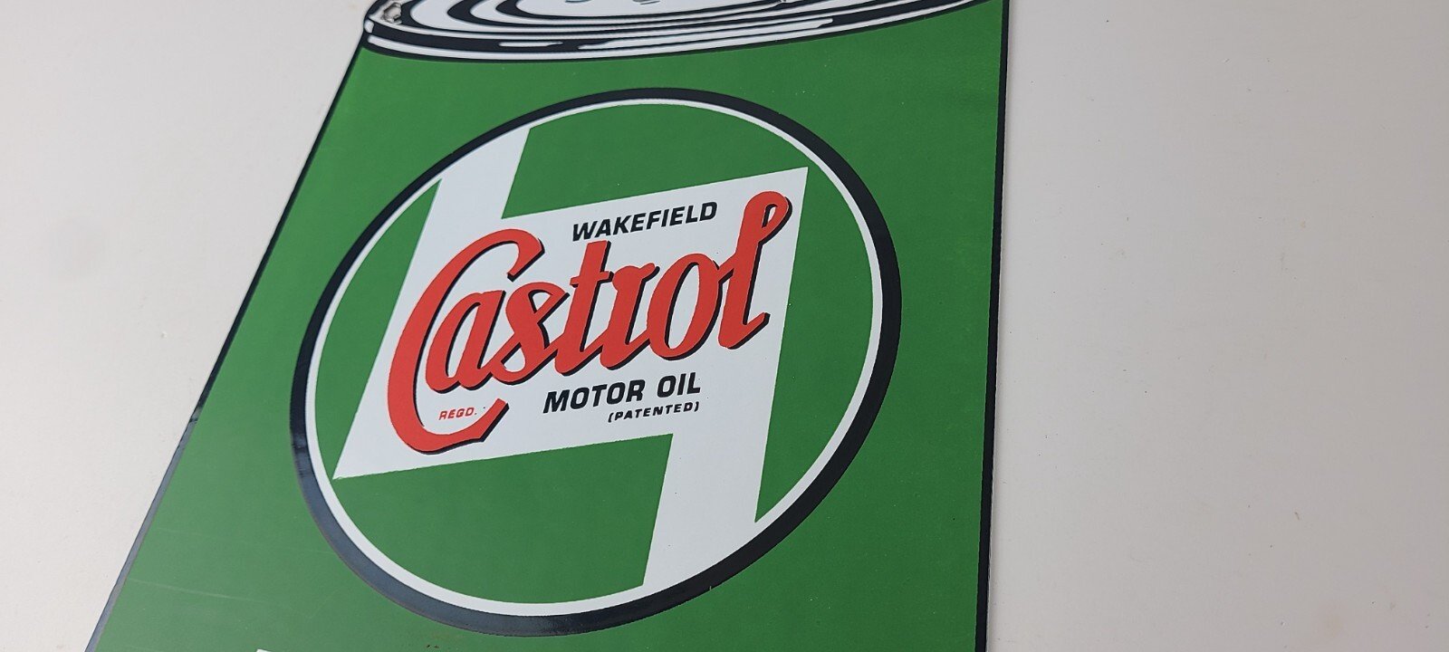 Vintage Castrol Motor Oil Sign - Motor Oil Bucket Quart Can Gas Porcelain Sign - Image 9