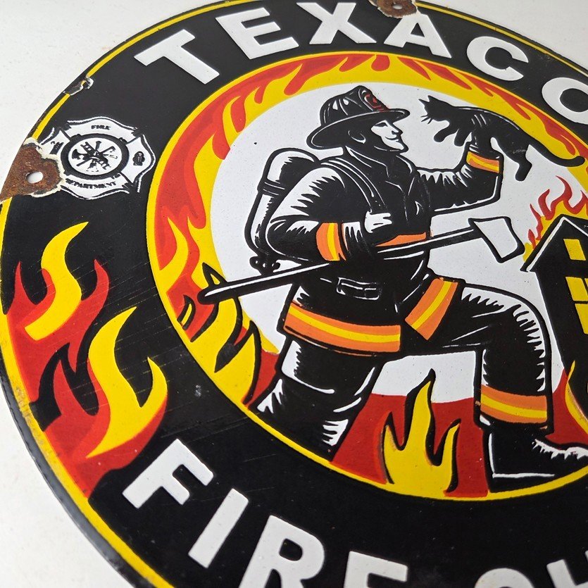 Vintage Texaco Sign - Fire Chief Gasoline Service Gas Pump Porcelain Ad Sign - Image 6