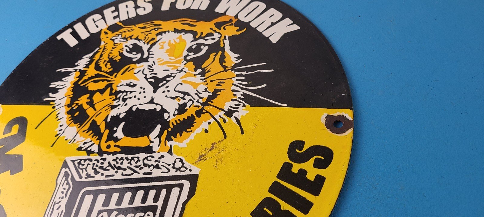 Vintage Masse Batteries Sign - Porcelain Auto Shop Garage Mechanic Gas Pump Sign - Image 9