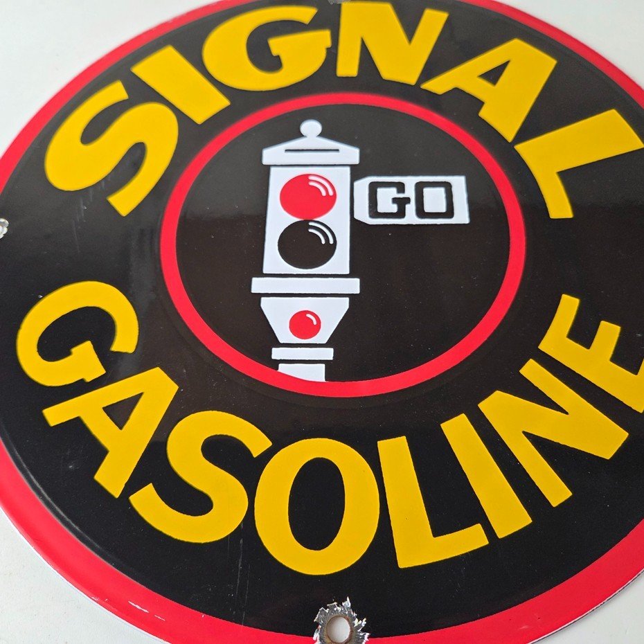Vintage Signal Gasoline Sign - Gas Motor Oil Pump Plate Porcelain Sign - Image 4