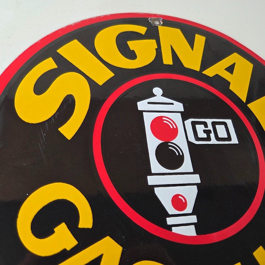 Vintage Signal Gasoline Sign - Gas Motor Oil Pump Plate Porcelain Sign - Image 5
