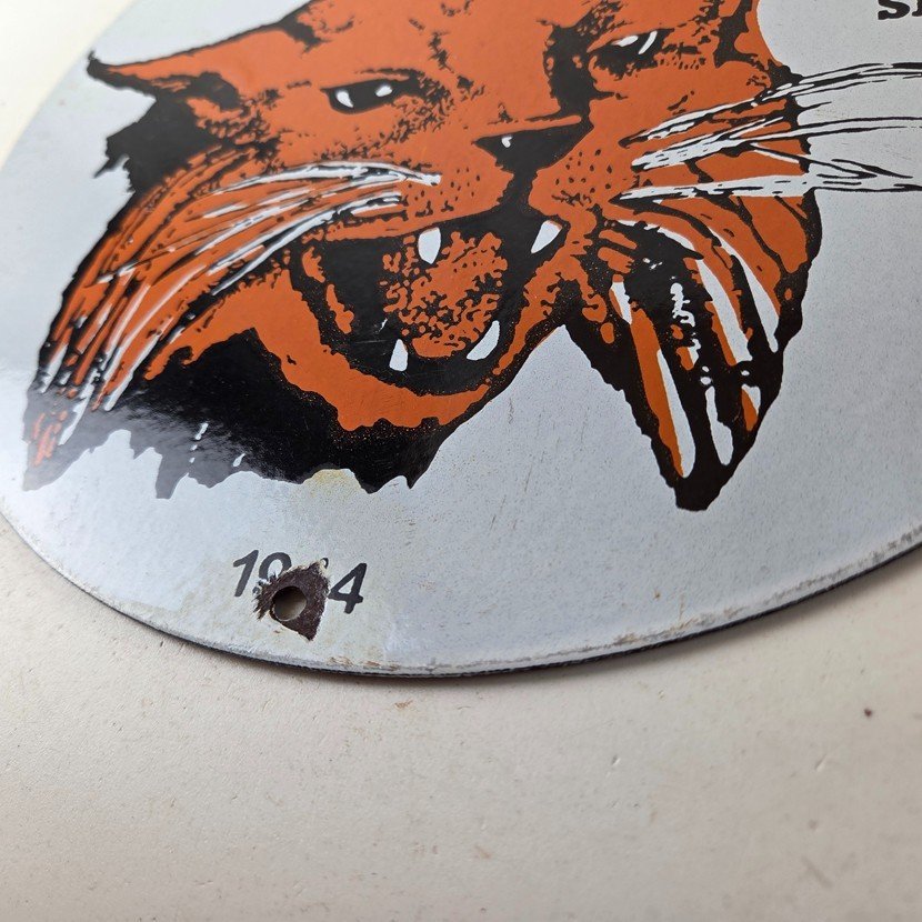 Vintage Winchester Porcelain Sign - Shot Gun Shells Wildcat Gas Pump Sign - Image 14