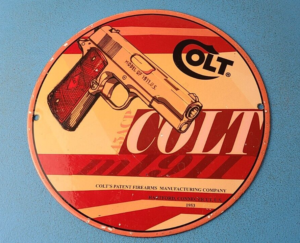 VINTAGE COLT PORCELAIN REVOLVERS PISTOLS 10 FIREARM GAS SERVICE PUMP PLATE SIGN 305892719873