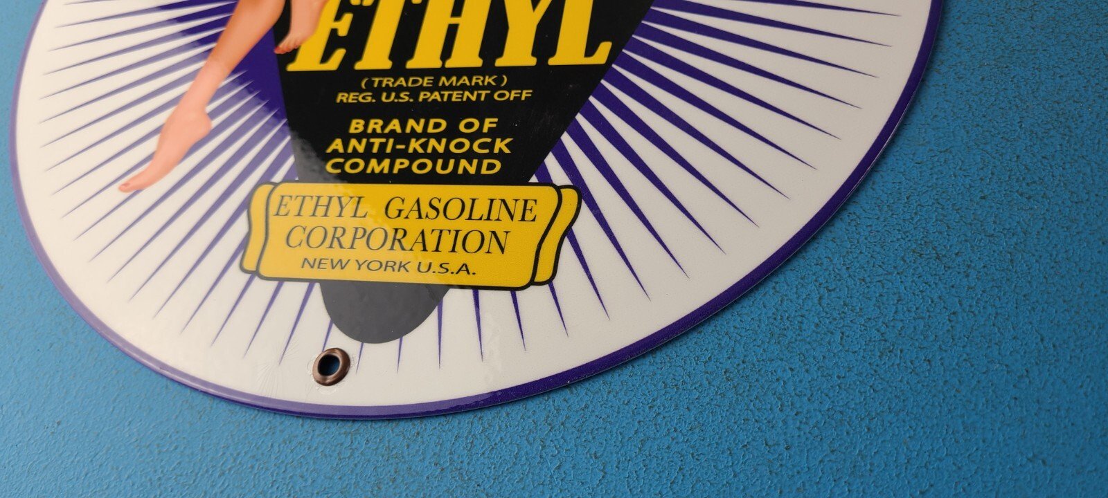 VINTAGE ETHYL GASOLINE PORCELAIN SERVICE STATION GAS PUMP PLATE SIGN - Image 10