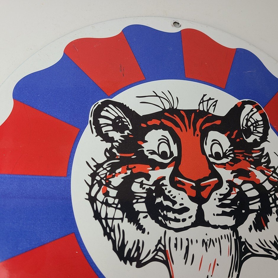 Vintage Esso Gasoline Sign - Gas Service Station Auto Fuel Tank Porcelain Sign - Image 5