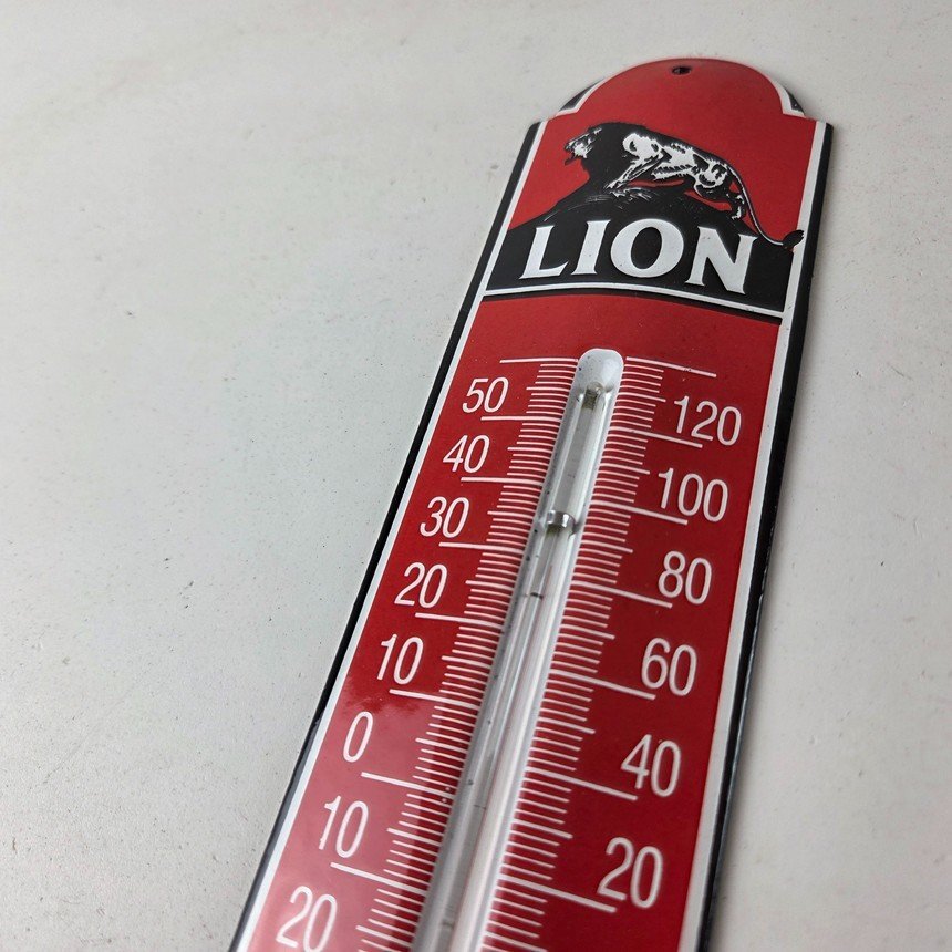 Vintage Lion Gas Sign - Service Station Pump Ad Sign on Porcelain Thermometer - Image 12