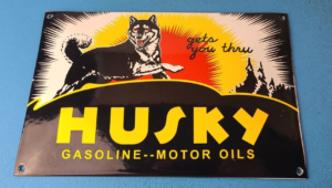 VINTAGE HUSKY GASOLINE PORCELAIN GAS SERVICE STATION PUMP PLATE CONVEX SIGN 305859189565