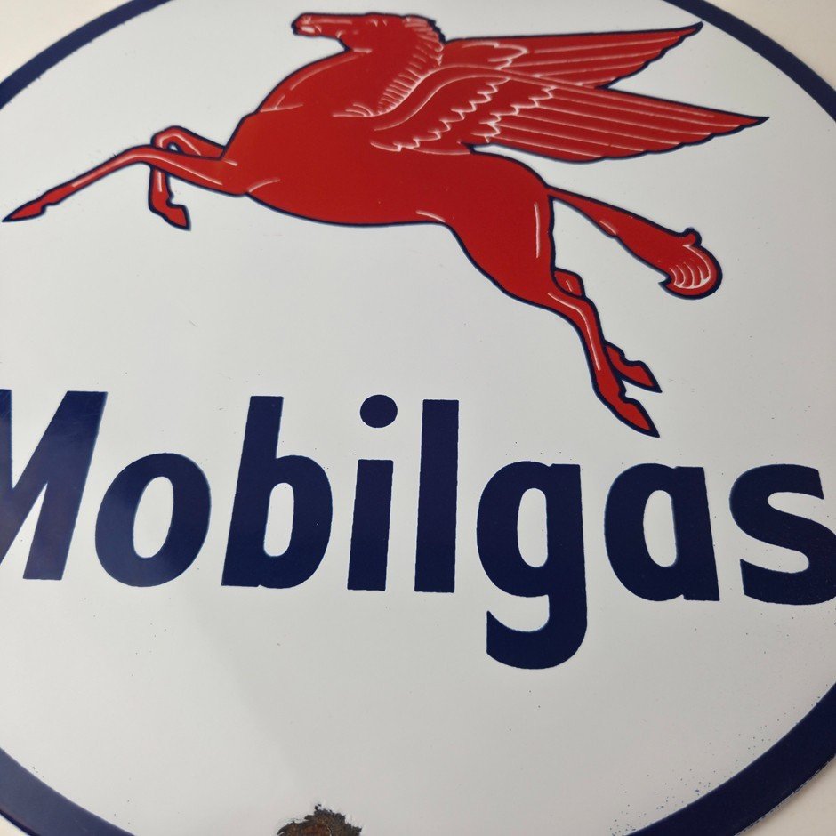 Vintage Mobil Sign - Pegasus Mobilgas Gas Motor Oil Pump Service Porcelain Sign - Image 4