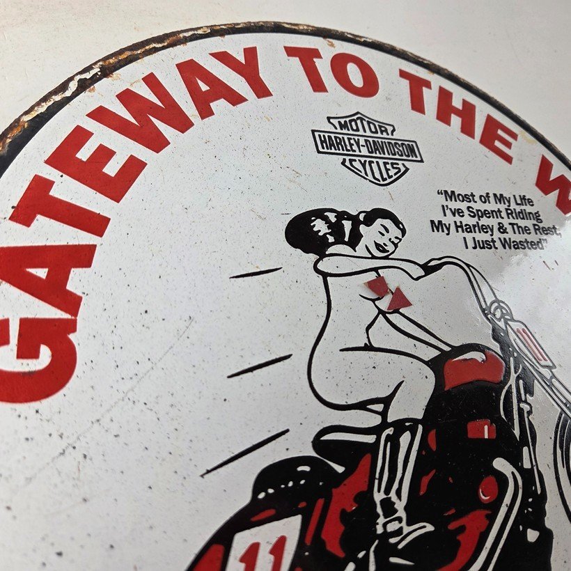 Vintage Harley Davidson Motorcycles Sign - Gas Pump Gateway West Porcelain Sign - Image 5