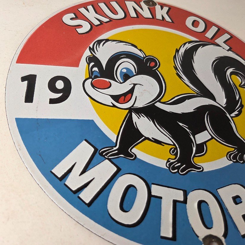 Vintage Skunk Motor Oil Sign - Service Station Gas Pump Plate Porcelain Sign - Image 6