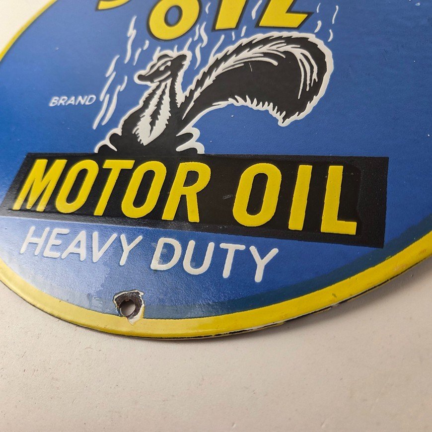 Vintage Skunk Oil Sign - Porcelain Service Station Gas Pump Plate Sign - Image 14