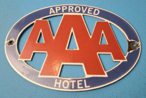 VINTAGE AAA PORCELAIN HOTEL GAS AUTOMOBILE DEALER ROADSIDE SERVICE PUMP SIGN 305855334357