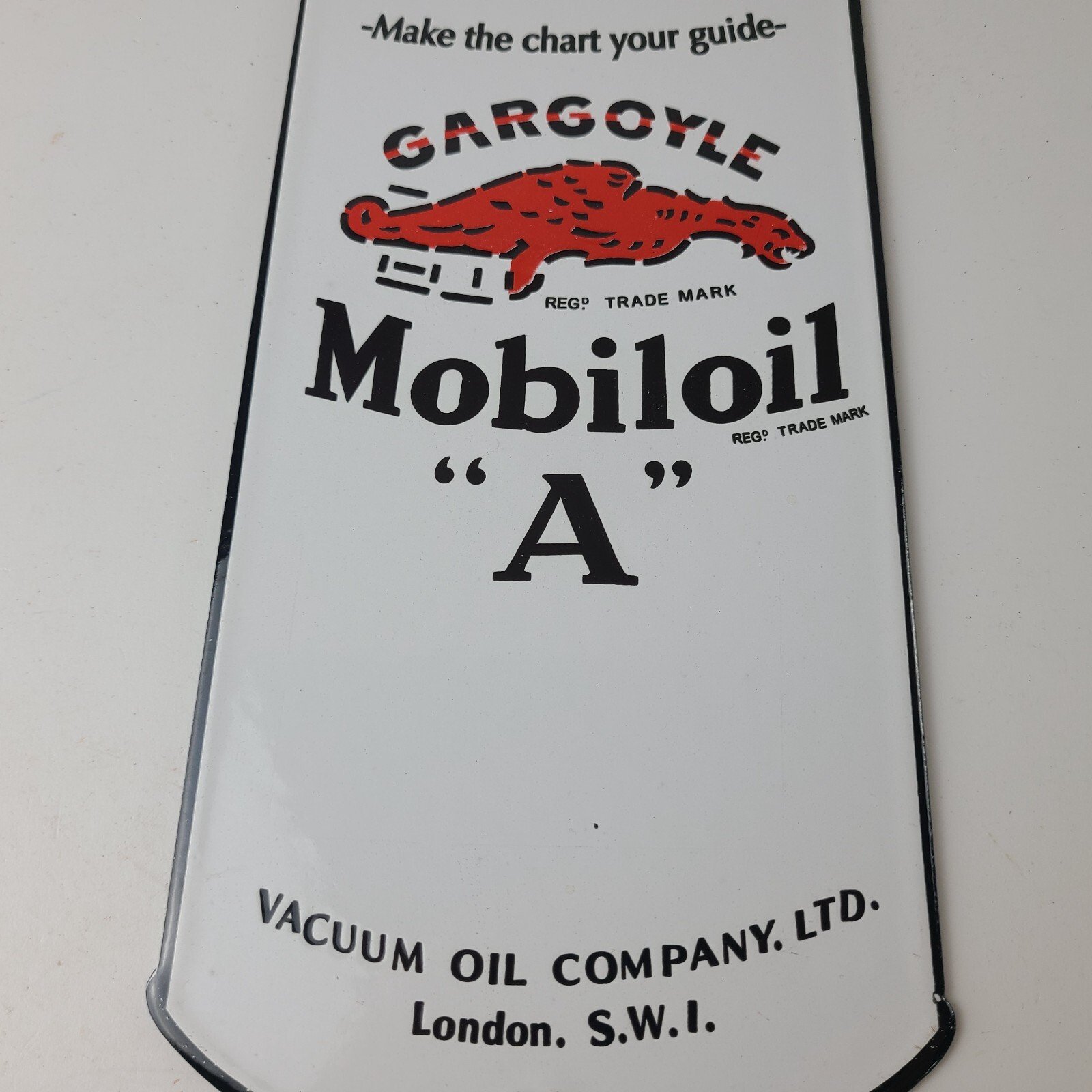 Vintage Mobil Porcelain Sign - Motor Oil Can Porcelain Gargoyle Sign - Image 4