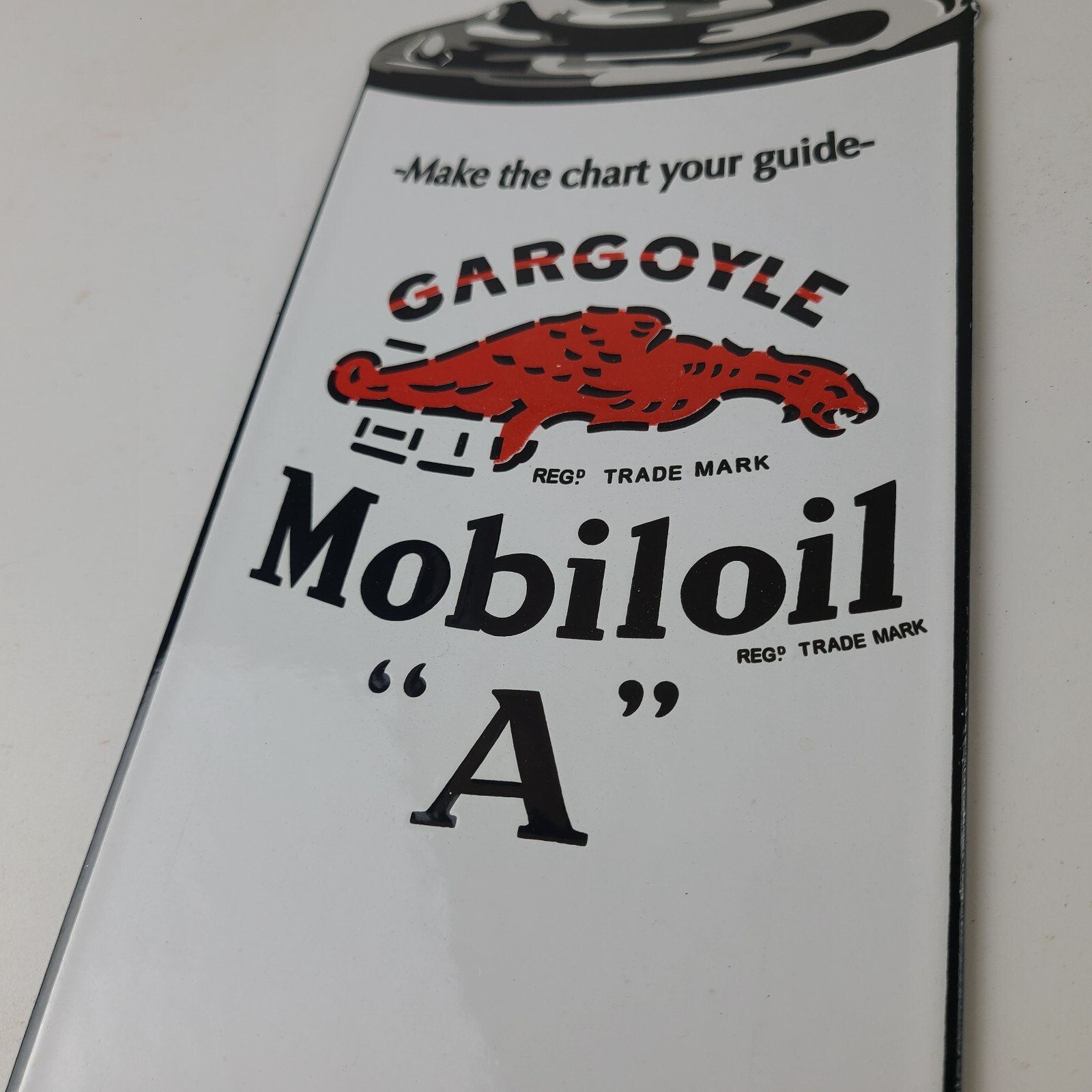 Vintage Mobil Porcelain Sign - Motor Oil Can Porcelain Gargoyle Sign - Image 9