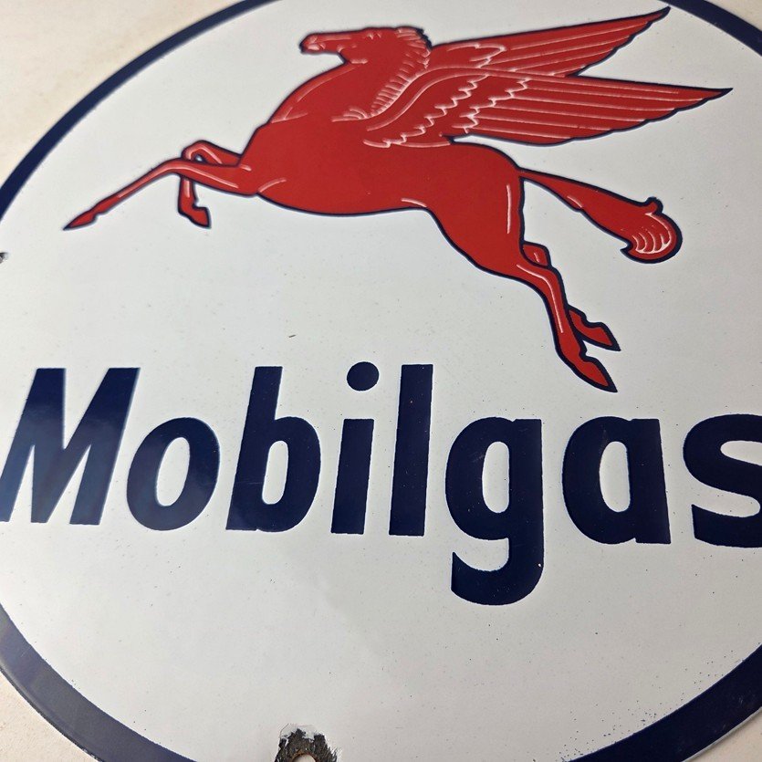 Vintage Mobil Sign - Pegasus Mobilgas Gas Motor Oil Pump Service Porcelain Sign - Image 4