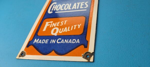 VINTAGE MOIRS CHOCOLATE PORCELAIN QUALITY GAS PUMP GENERAL STORE CANDY SIGN 305087084818 9