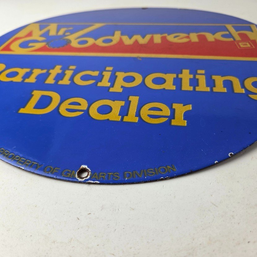 Vintage Mr Goodwrench Porcelain Sign - Old Auto Car Mechanic Gas Pump Sign - Image 10
