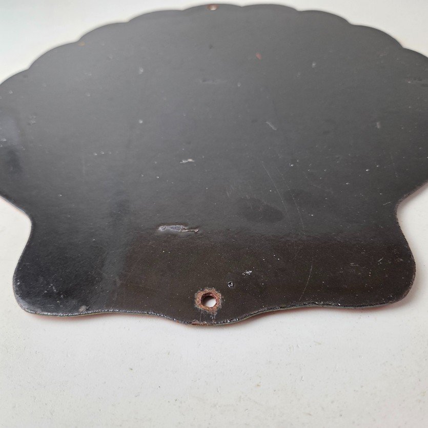 Vintage Shell Gasoline Porcelain Sign - Classic Clam Shape Shell Logo Sign - Image 9