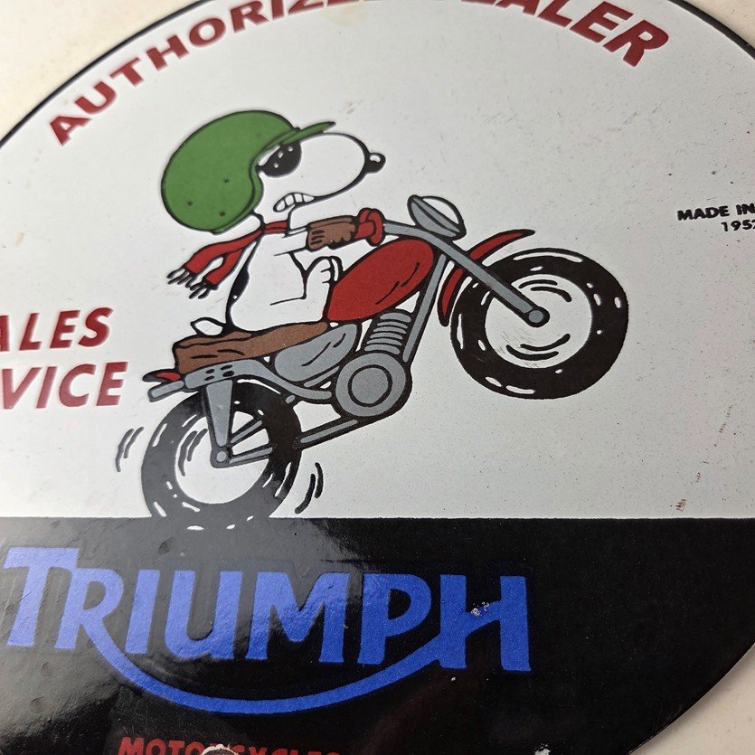 Vintage Triumph Sign - Porcelain Automobiles Snoopy Mechanic Gas Oil Pump Sign - Image 4
