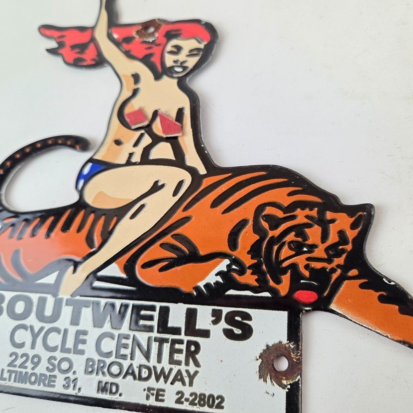 Vintage Harley Davidson Motorcycles Sign - Boutwell's Porcelain Gas Pump Sign - Image 4