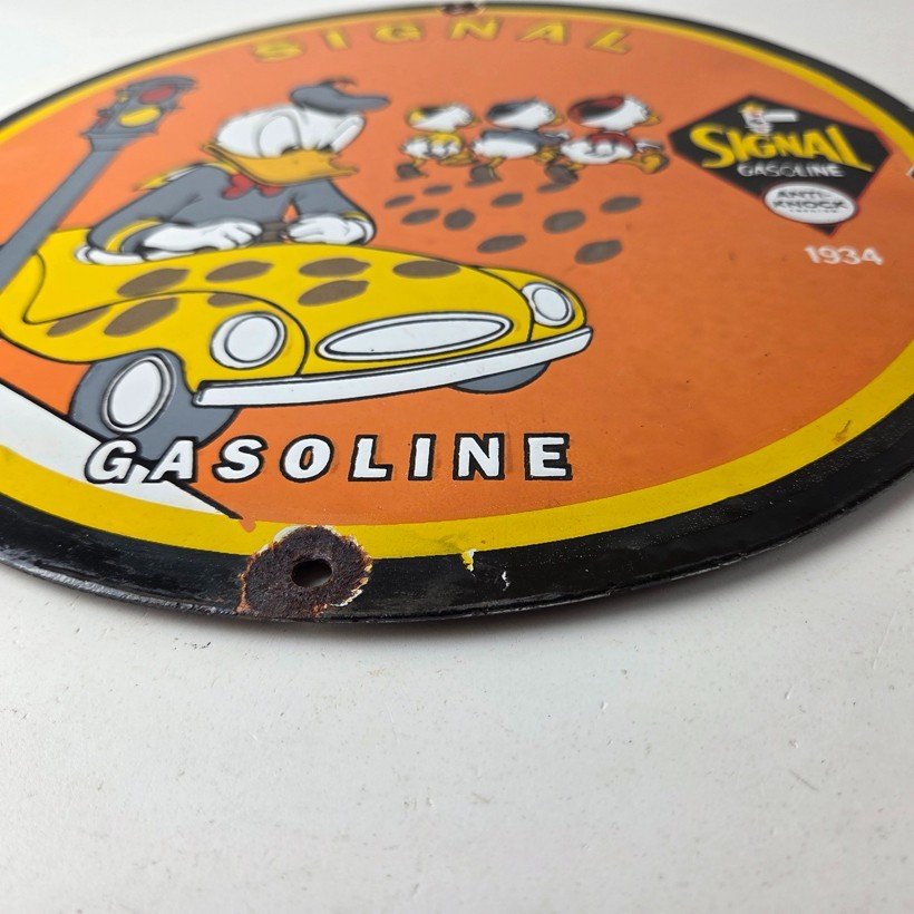 Vintage Signal Gasoline Porcelain Sign - Traffic Light Disney Ducks Sign - Image 10